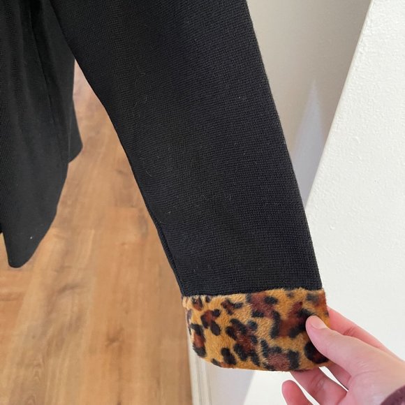 NWT Two Bits by Patti & Leo Animal Print Cardigan - Picture 4 of 7